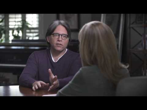 ‘Smallville’ Actress Allison Mack Arrested in Connection With Bizarre