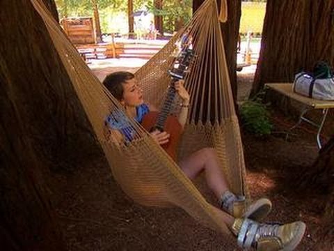 CNET News - Digital detox camp: Hand over your phone, get a cookie.