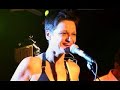 Nelly Mella - Les signes
