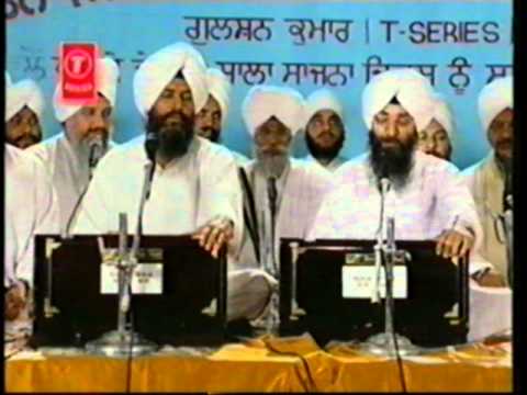 kirtan - Bhai Harjinder singh and his saathi singing gurbani shabad.. jyon jyon naama..... in Atam Ras Kirtan Darbar.........