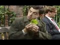 Mr Bean - Washing salad the Bean way