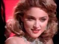 Esta es mi cancion favorita de madona y siempre los sera, espero que les guste tanto como a mi.A qui tienen la letra en ingles: Material Girl Some boys kiss me, some boys hug me I think they're O.K. If they don't give me proper credit I just walk away They can beg and they can plead But they can't see the light, that's right 'Cause the boy with the cold hard cash Is always Mister Right 'cause we are living in a material world And I am a material girl You know that we are living in a material world And I am a material girl Some boys romance, some boys slow dance That's all right with me If they can't raise my interest then I Have to let them be Some boys try and some boys lie but I don't let them play Only boys that save their pennies Make my rainy day 'cause we are living in a material world And I am a material girl You know that we are living in a material world And I am a material girl Living in a material world [material] Living in a material world (repeat) Boys may come and boys may go And that's all right you see Experience has made me rich And now they're after me 'cause we are living in a material world And I am a material girl You know that we are living in a material world And I am a material girl A material, a material, a material, a material world Living in a material world [material] Living in a material worldY a qui en español:Chica Material:Algunos chicos me besan, algunos chicos me abrazan Y yo pienso que ellos estàn bien Y si ellos no pueden proporcionarme crèdito Yo sòlo me voy Ellos me ruegan y me suplican Pero no pueden ver la luz, asì es Porque el chico con el frìo y duro efectivo Es siempre el correcto señor Porque vivimos en un mundo material Y yo soy una chica material Tù sabes que vivimos en un mundo material Y yo soy una chica material Algunos quieren romance, otros bailan bien Eso està muy bien para mi Pero si ellos no pueden aumentar mis intereses Entonces los dejo ir Algunos chicos lo intentan, otros mienten Pero no los dejo jugar Sòlo que ahoran su dinero Pueden hacerme feliz Porque vivimos en un mundo material Y yo soy una chica material Tù sabes que vivimos en un mundo material Y yo soy una chica material vivimos en un mundo material (material) vivimos en un mundo material (repite) Chicos vienen, chicos van Y eso me parece perfecto La experiencia tiene que hacerme rica Primero yo y luego ellos Porque vivimos en un mundo material Y yo soy una chica material Tù sabes que vivimos en un mundo material Y yo soy una chica material Un mundo, un mundo, un mundo, un mundo material Vivimos en un mundo material (material) Vivimos en un mundo material