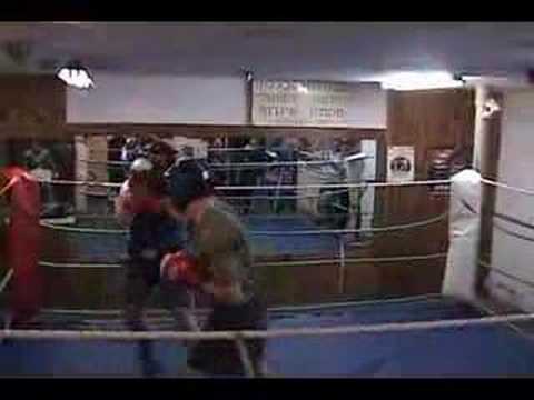 Boris Muravin boxing in Ramat Gan ...