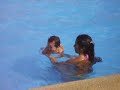 Nadando kn mama