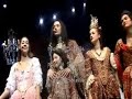 voici une petite vid�o de anne laure qui nous a fait une super cadeau � ang�lique et moi en nous chantant mon essentiel au final!!!
merci � elle