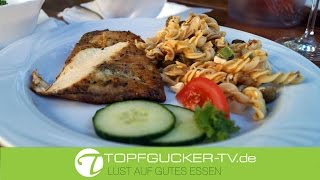 Laussnitzer Backhuhn, mediterran mariniert und im Steinbackofen gebacken