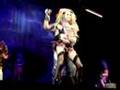 clip video Queen Algo Loco Es El Amor (Crazy Little Thing Called Love)