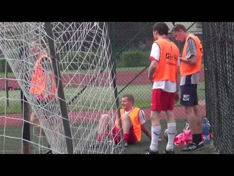 Liga Bemowska, II liga szóstek: HONOROWI WARSZAWSCY DAWCY PUNKTÓW – FC RUNNING TEAM