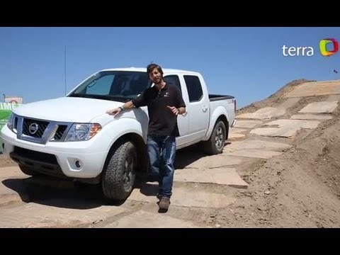 Prueba Nissan Frontier 2013 (Español)