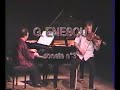 gilles apap et eric ferrand-n'kaoua
enescu, 3� sonate (partie 1) concert de musique en corse, 2003.
gilles apap est le parrain de l'ensemble instrumental de corse