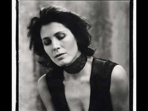ulihedi - audio, slideshow a wonderful song sung by a great norwegian musician, listen and enjoy! if you like this tune please buy it, it's worth it!! Kari Bremnes - Y...