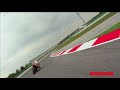 Abbiamo portato in pista a Misano Adriatico queste due sportive di media cilindrata, una a tre ed una a quattro cilindri. Ecco come vanno
