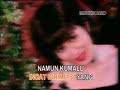 Lyric/Compoer:Evie Tamala/Lita Citra Dewi

Blackboard