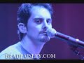 Brad Paisley and John Mayer sing Little Moments Brad Paisley and John Mayer sing Little Moments