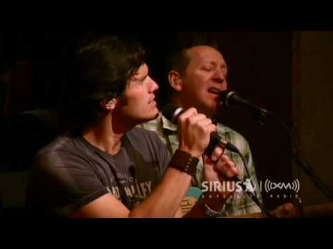 Joe Nichols Performs "Believers" on SIRIUS XM Radio