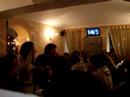 Chupito moment _ La ola al pub!!