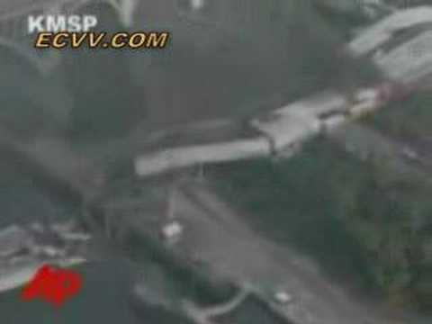 bridge collapse in Mississippi River ...