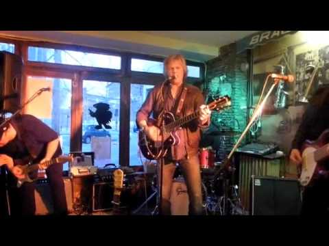 CHICAGO LINE BLUES BAND - Brasserie Biron - Pay Bo Diddley