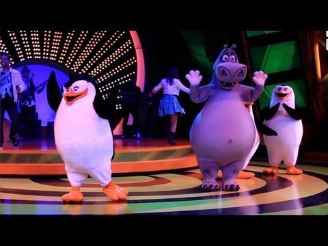 vacation - Visit http://www.InsideTheMagic.net for more from Madagascar Live! Operation: Vacation. Busch Gardens Tampa's newest live stage show Madagascar Live! Operati...
