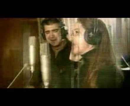 Video de Devuélveme la vida (feat. Antonio Orozco) de Malú