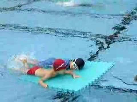 超爆笑的哭 crying frog