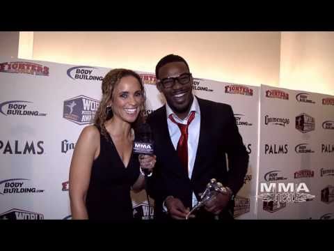 jonathan bones - Watch Complete 1/2hr HD Episodes on http://www.MMAheat.com *** UFC light heavyweight Jon Jones spends a few minutes with MMA H.E.A.T.'s Karyn Bryant afte...