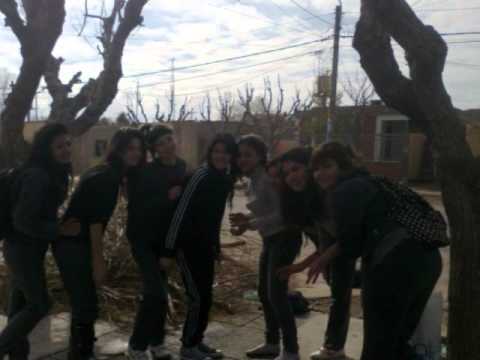 Ami no me importa el dinero tengo lo que yo mas quiero a mi lado ♥