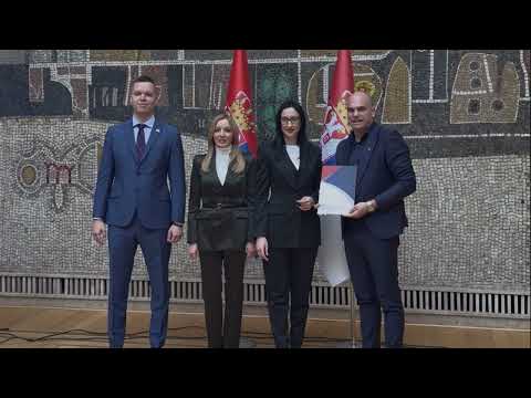 Град Чачак добио 3,5 милиона динара за куповину возила за помоћ женама на сеоском подручју