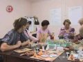 Глиняные колокольчики, свистульки, веселые человечки