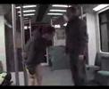 Agression Ridicule Dans Le Métro