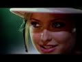 Holly Valance - Tuck your shirt in (live)