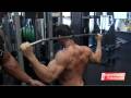 Polea tras nuca (Lat pull back)