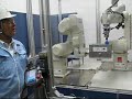 ◆三菱電機と京都大学が、自律型セル生産ロボットシステムの開発で連携し、３年以内に部品点数20-30点程度の、たとえばDVDプレーヤーなどの電気製品を組み立てられるようにする計画です。