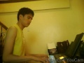 Played in C major. Chords: FC-Am-G Played by ear. Sorry I don't do video tutorials. Enjoy.