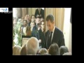 nicolas sarkozy a remis les insignes de la l�gion d'honneur au vice-premier ministre mr et ministre des affaires �trang�res, didier reynders.
