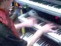 videos de Ray is rubbish at the Piano but WAIT......