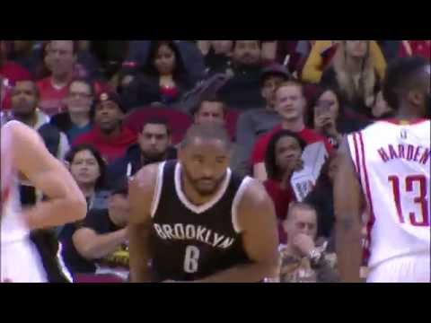 Video: Alan Anderson Takes Off for the Two-Handed Dunk