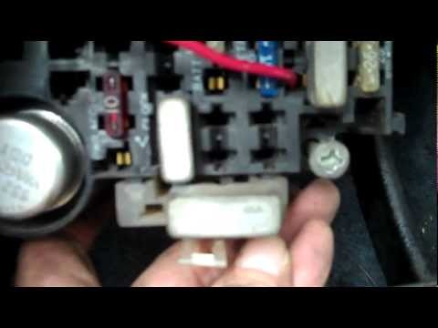 how to change a fuse on a fuse box