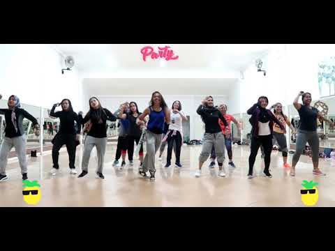Aku Capek Yank By Bella Nava Remix / Zumba Routine WKM Studio