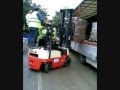 COMO DESCARGAR UN PALET DE PIEDRA CON CINCO OPERARIOS
