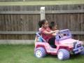 videos de Nahla's 1st driving lesson