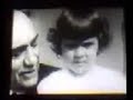 this is a 1940s newsreel style presentation of the funeral of enrico caruso, one of the greatest opera singers that ever lived. the presentation also features a clip of beautiful metropolitan opera mezzo, rise stevens and a quick glimpse of (i think) salvatore baccaloni. i recorded it using my phone camera so i am sorry about the quality.