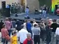 La abuela bailando