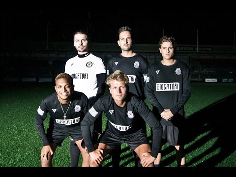 | Sjaak ft. Ronnie Flex, Lil Kleine & Giocatori - ALLEEN