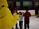 Marcelito, Carlitos y Facundo dic. 2006 patinando sobre hielo.