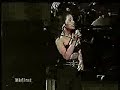 selena singing no debes jugar
