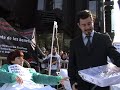 IO y MSF entregan 250.000 firmas a Novartis