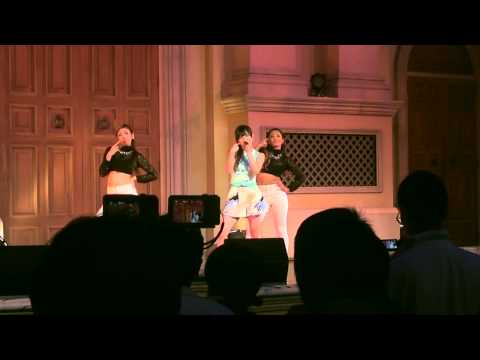 【伊藤萌々香】 1stシングル「Poker Face」リリースイベント