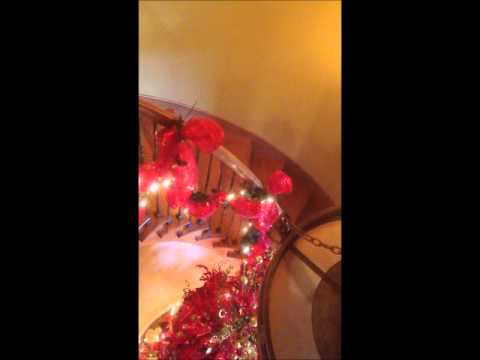 how to fasten garland to mantle