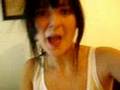 singing to glad my firend frida